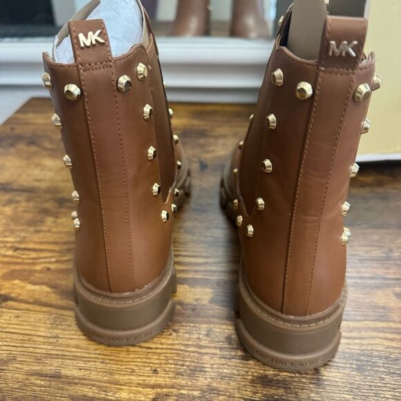 Michael Kors Ridley Astor Stud Leather Boots Size 7.5 New in box - Picture 5 of 15
